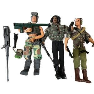 C 3 Vintage GI Joe Soldiers+ Accessories & Weapons C